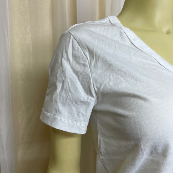 NWT Universal Thread Tee Shirt - Picture 7 of 7